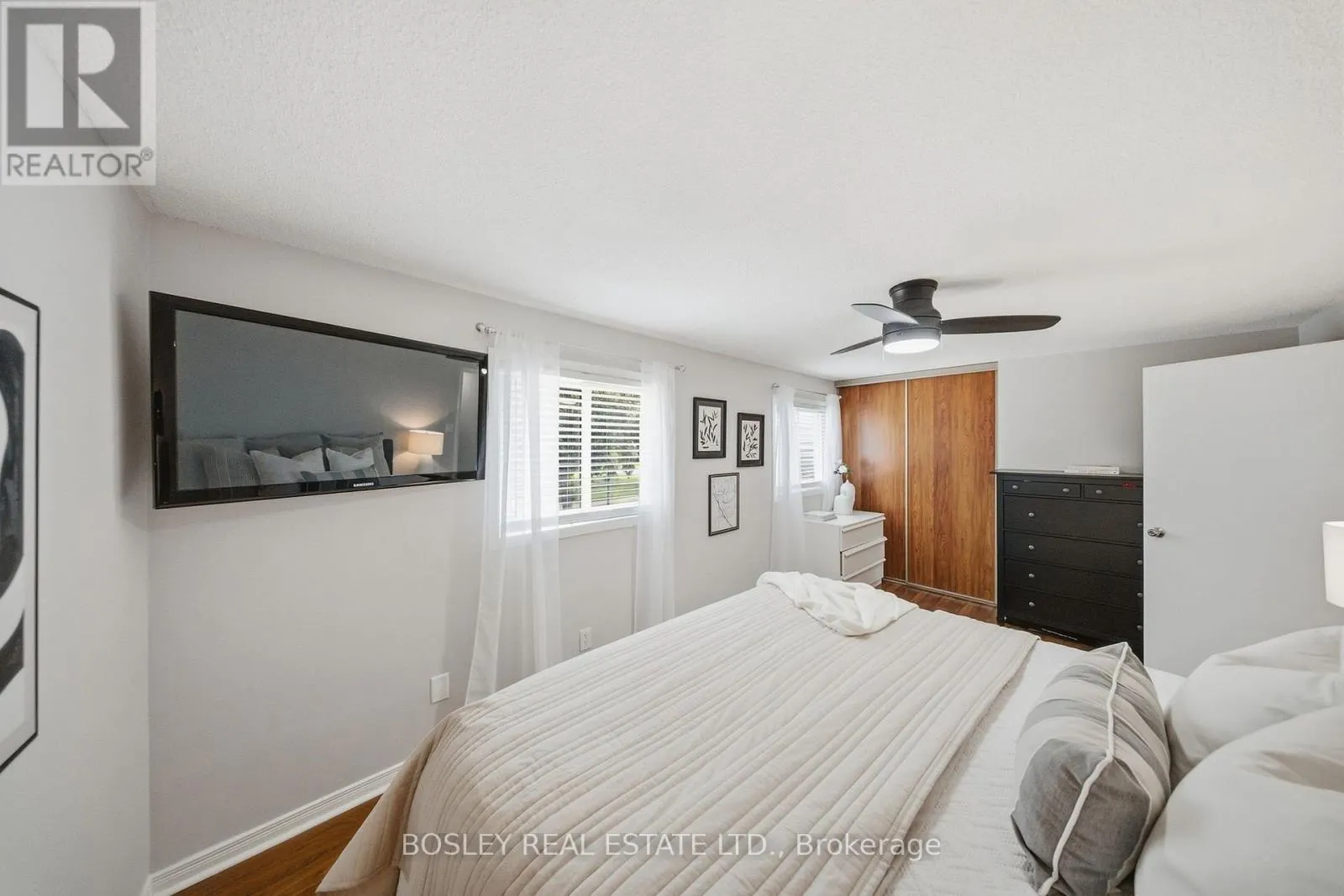 865 GENTRY CRESCENT