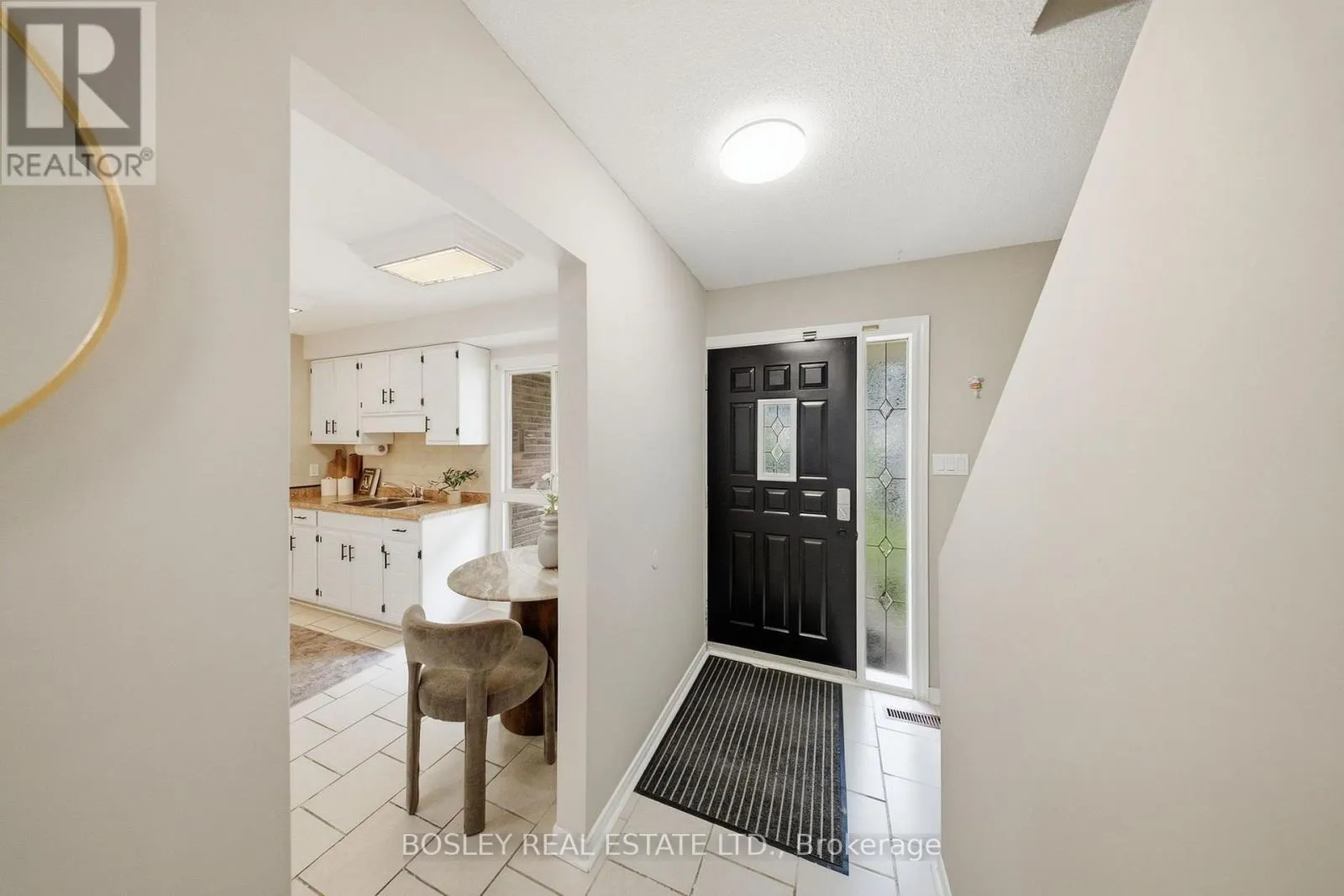 865 GENTRY CRESCENT
