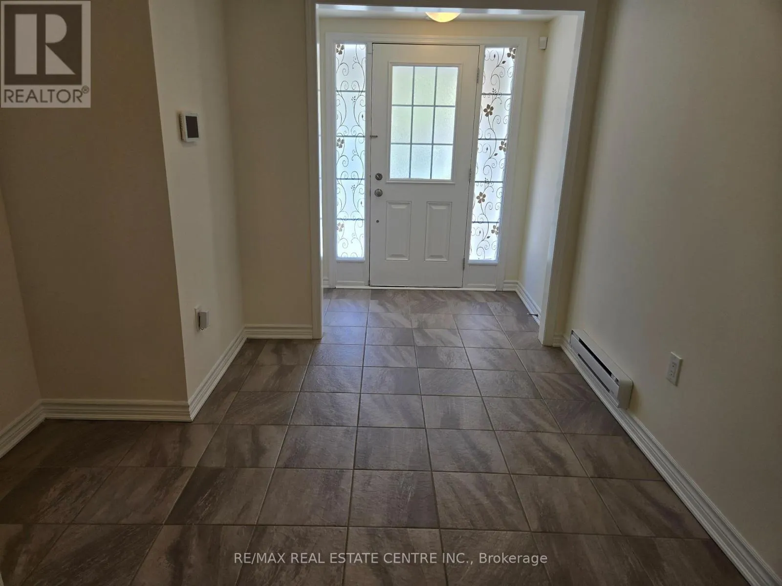 1084 SILK STREET