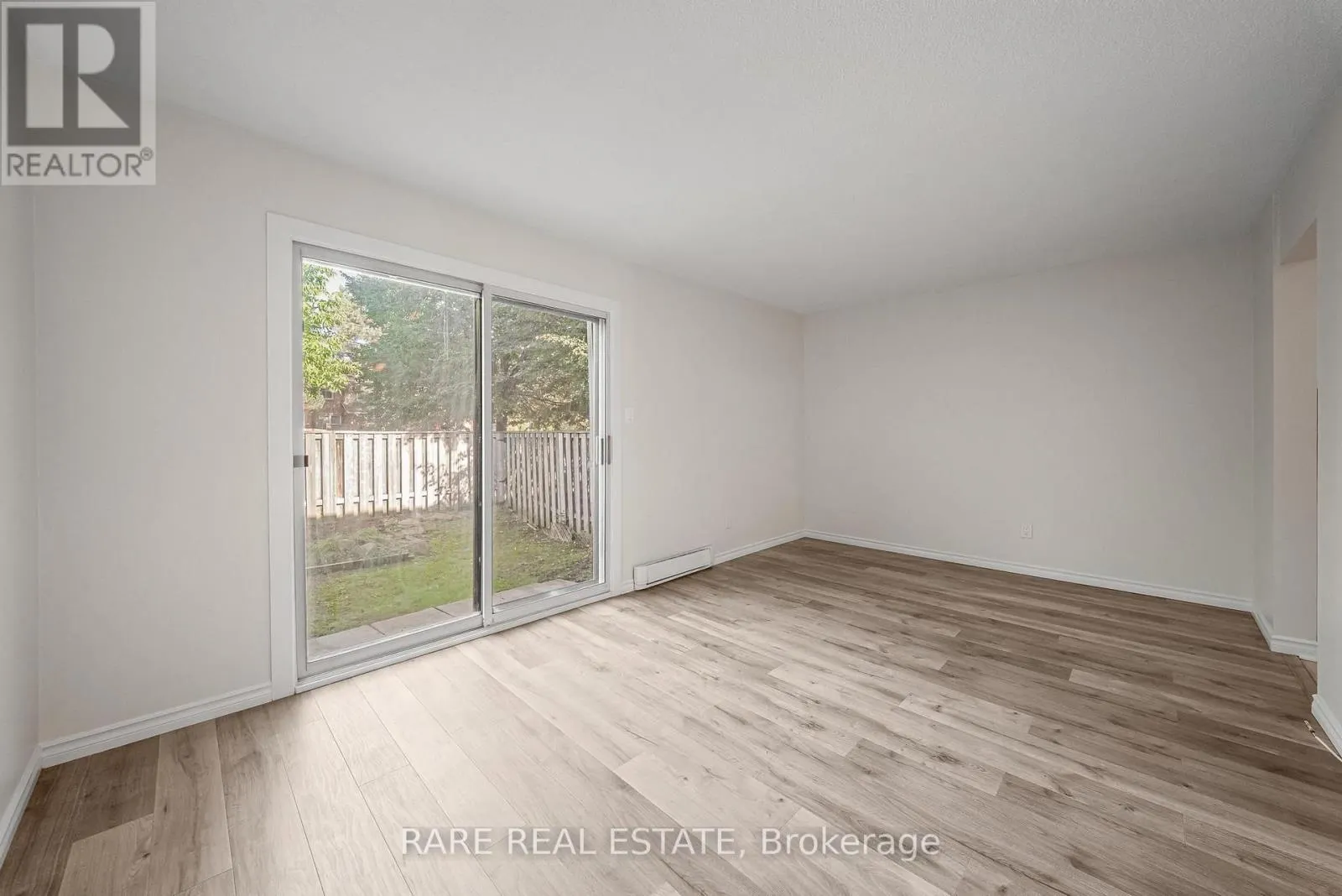 18 - 221 ORMOND DRIVE
