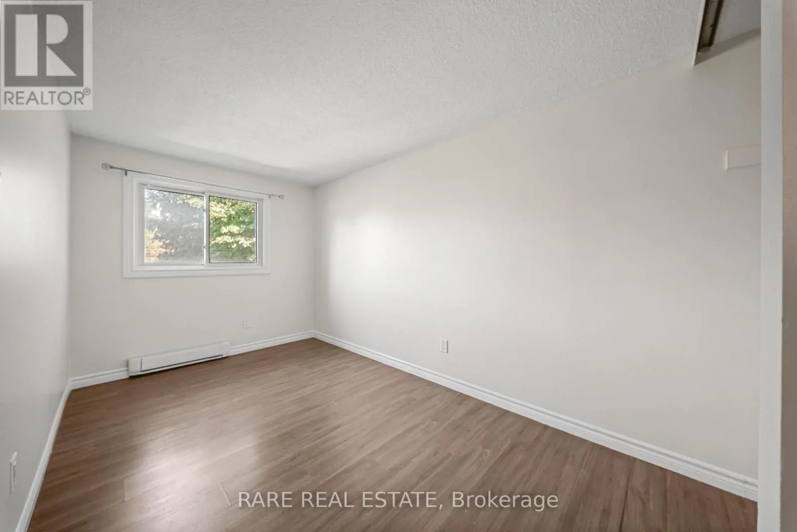 18 - 221 ORMOND DRIVE