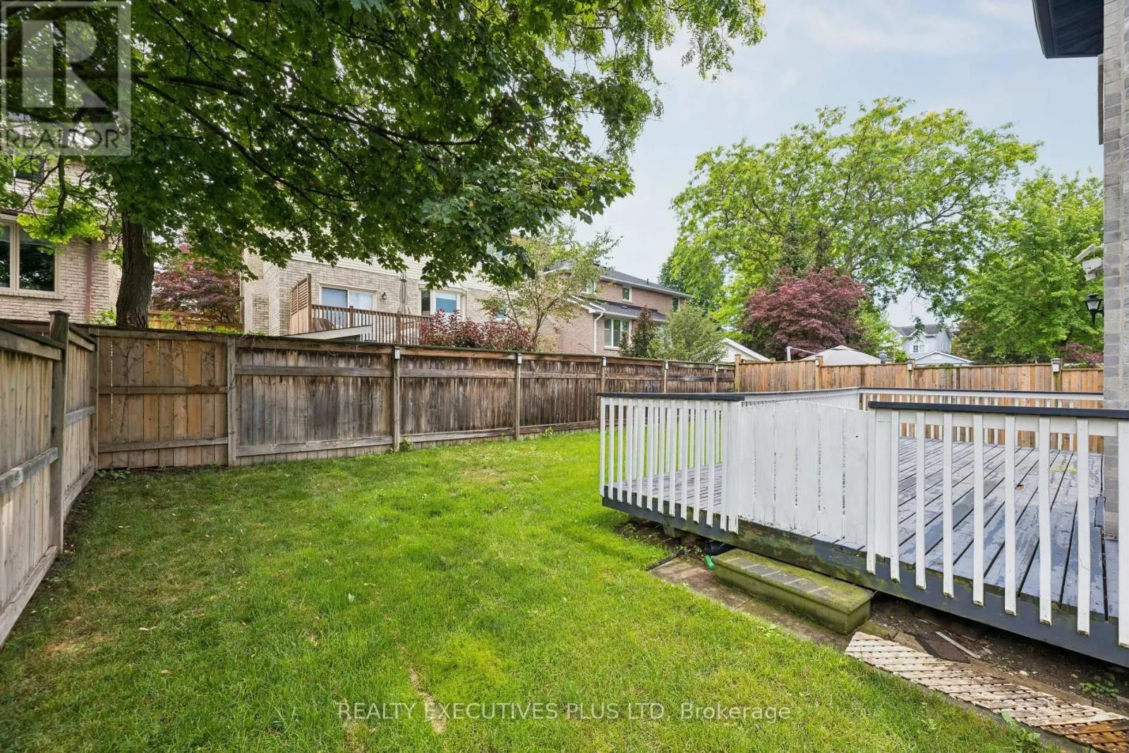 693 BARNES CRESCENT