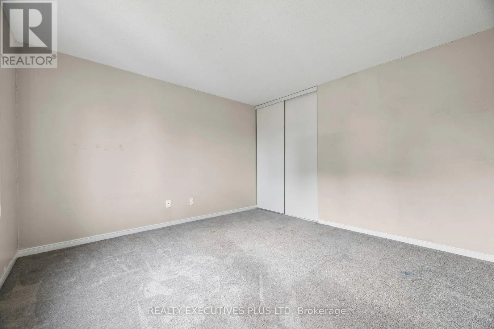 693 BARNES CRESCENT