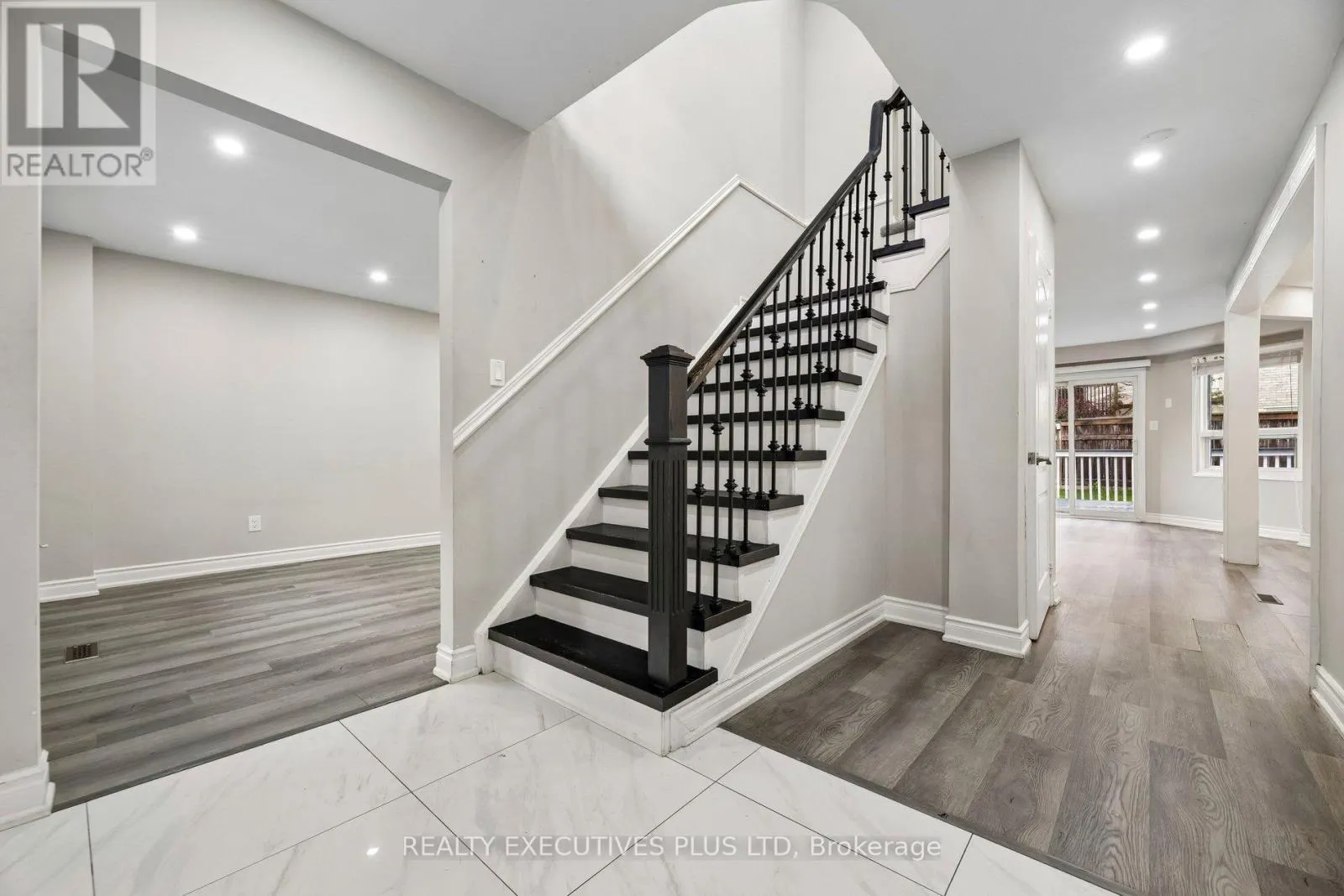 693 BARNES CRESCENT