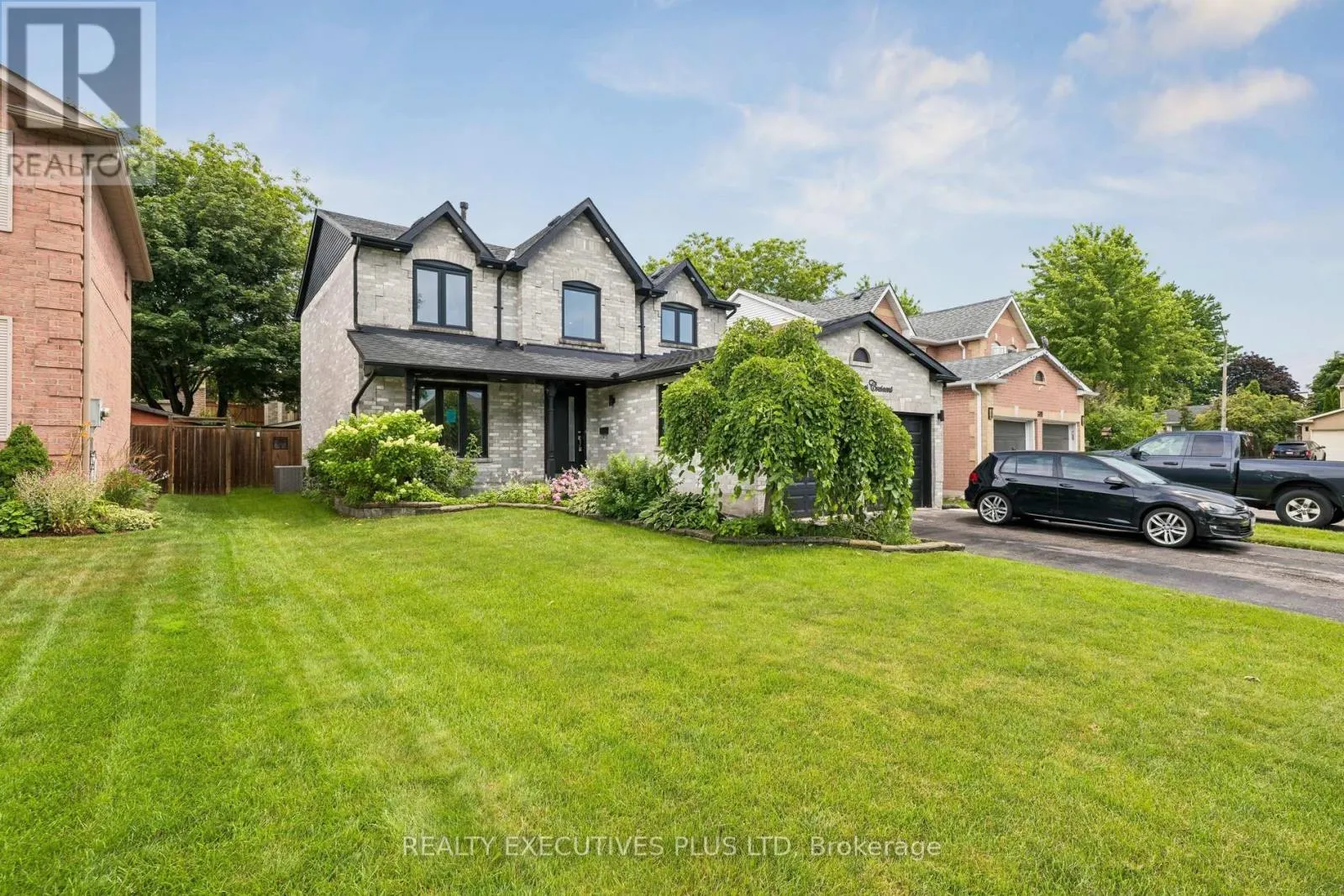 693 BARNES CRESCENT
