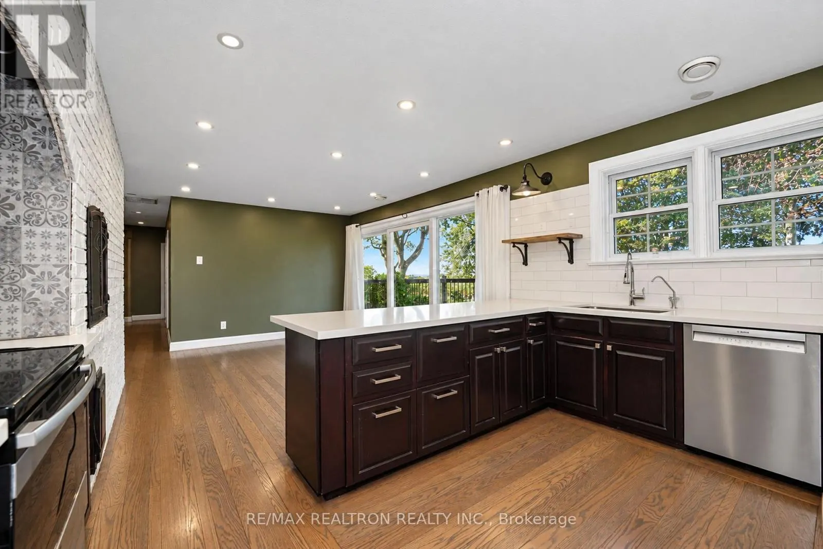 1304 TRULLS ROAD