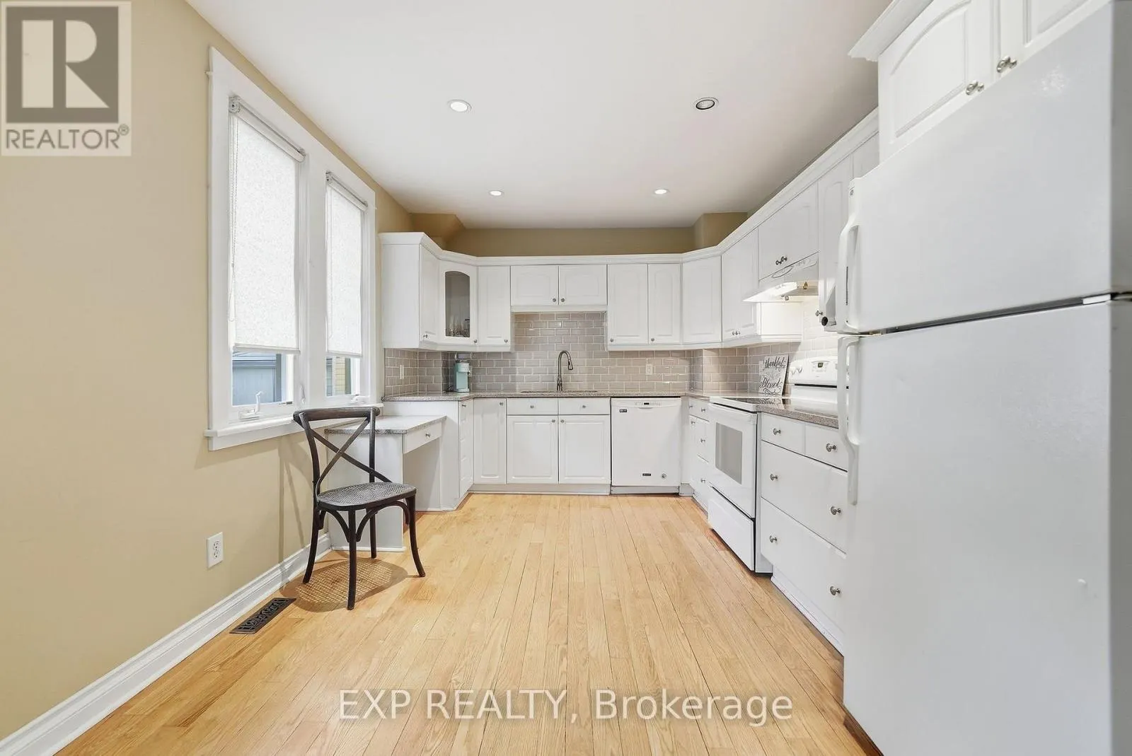 312 WALNUT STREET W