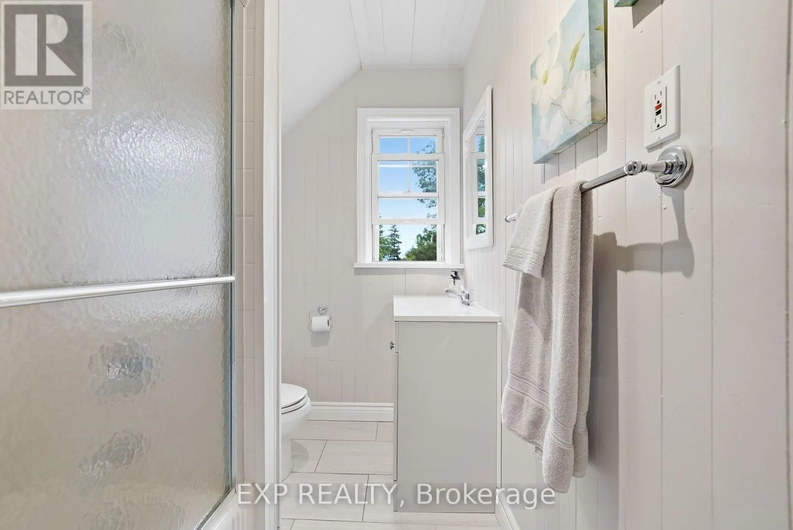 312 WALNUT STREET W