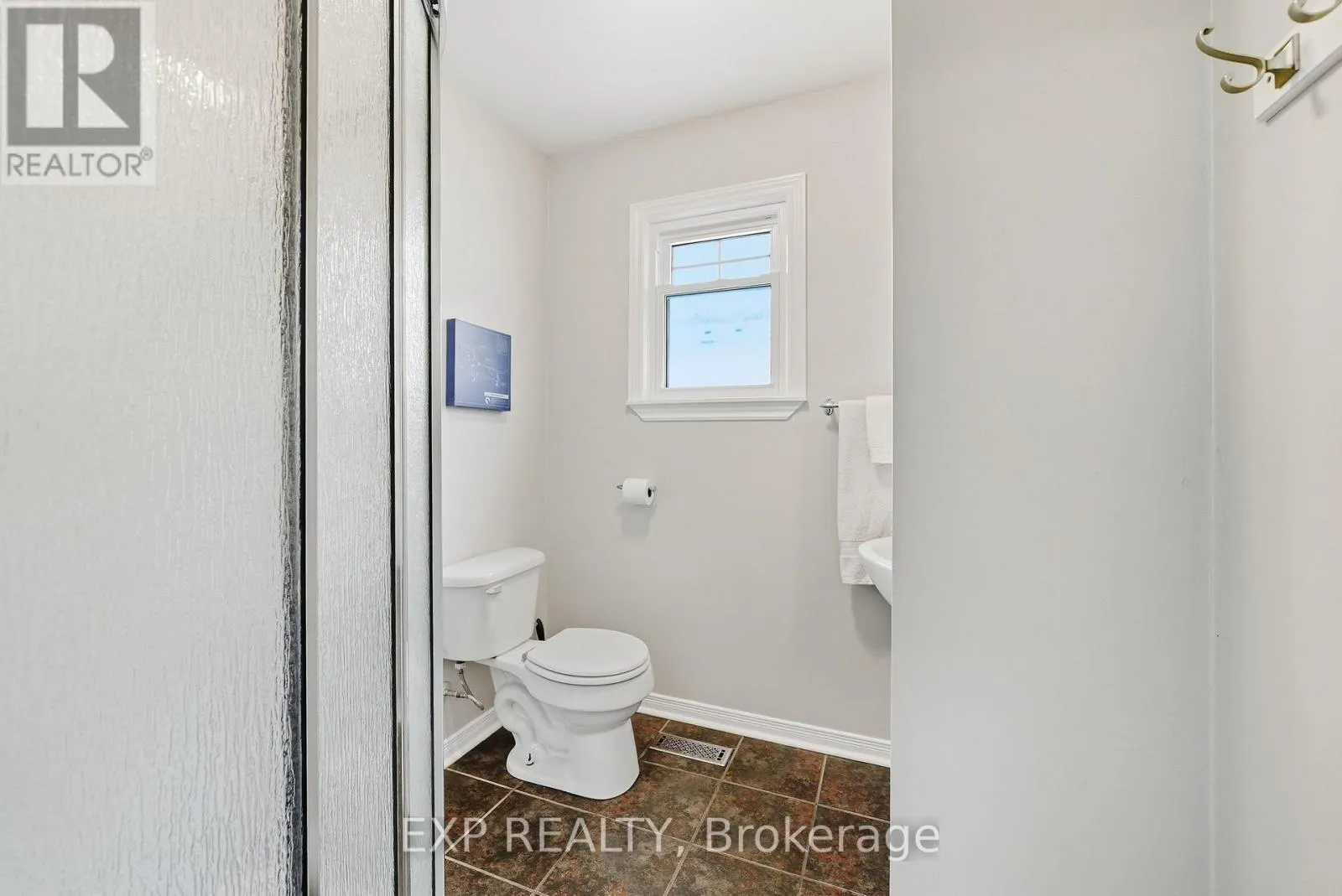 312 WALNUT STREET W