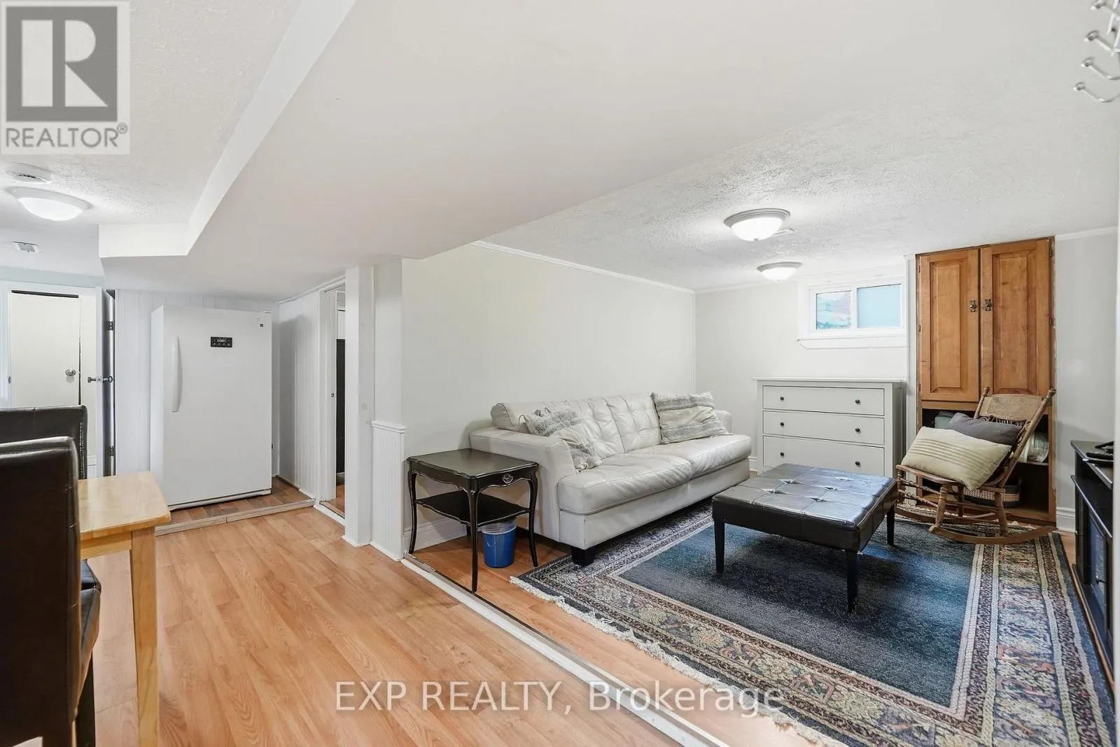 312 WALNUT STREET W