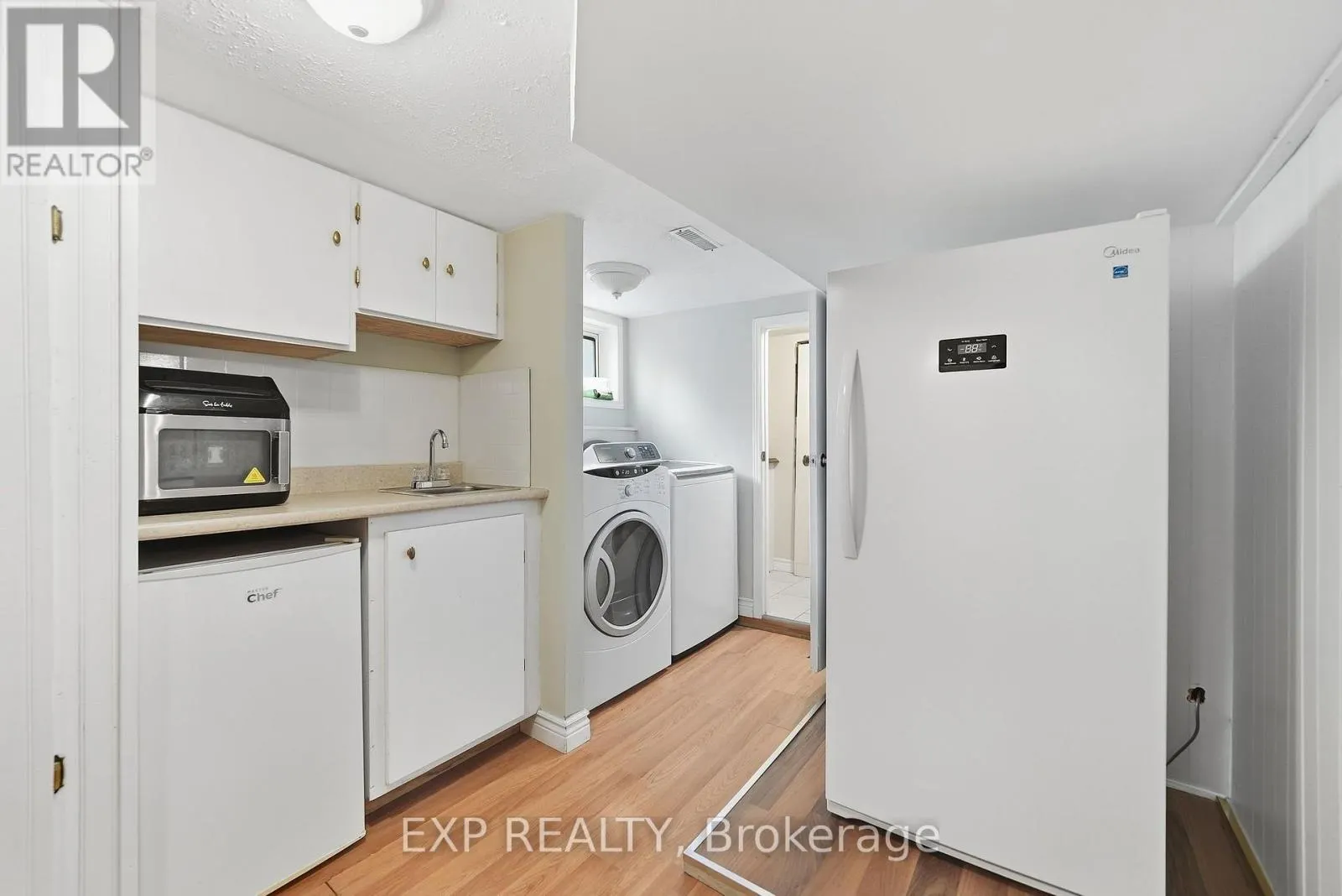 312 WALNUT STREET W