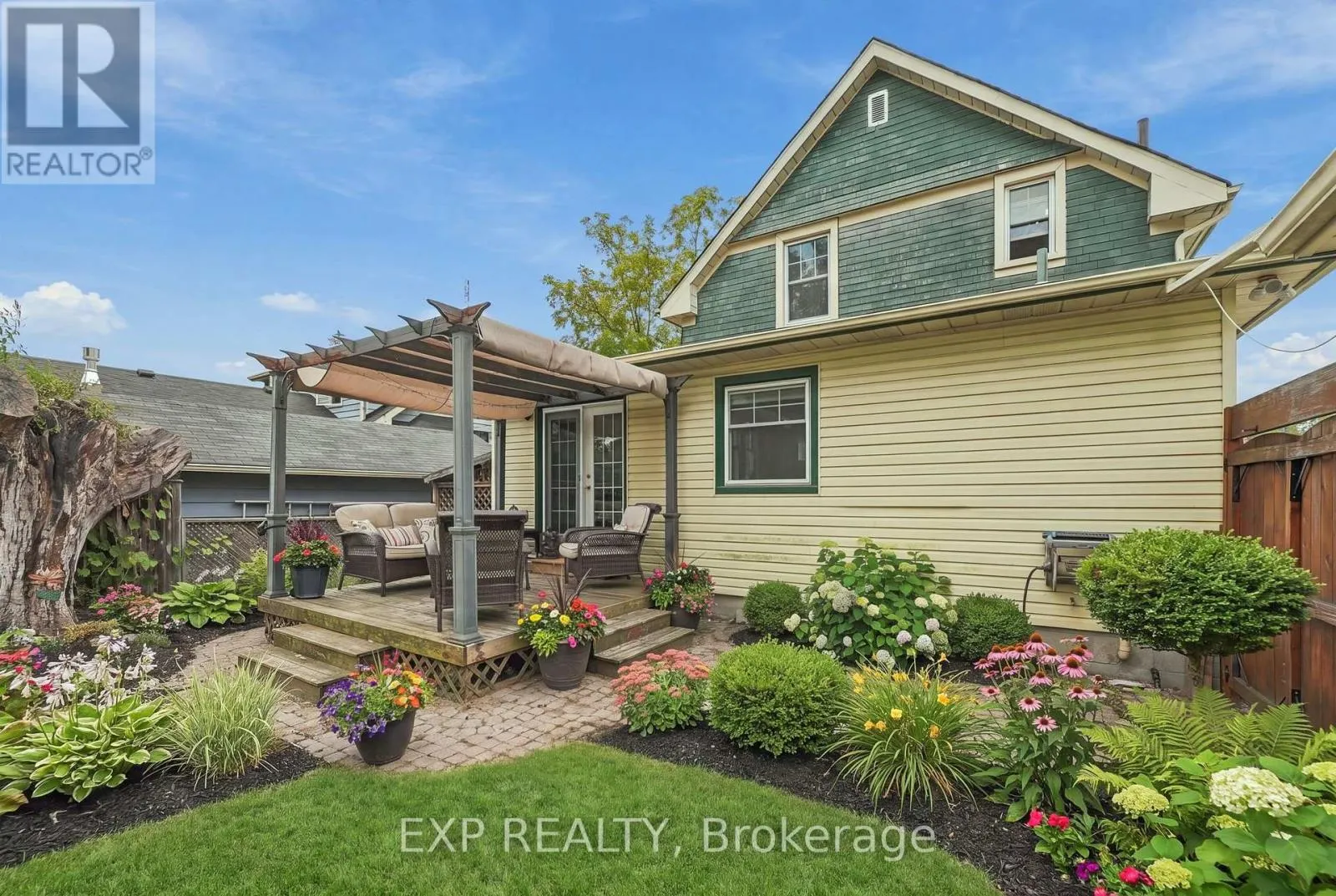 312 WALNUT STREET W