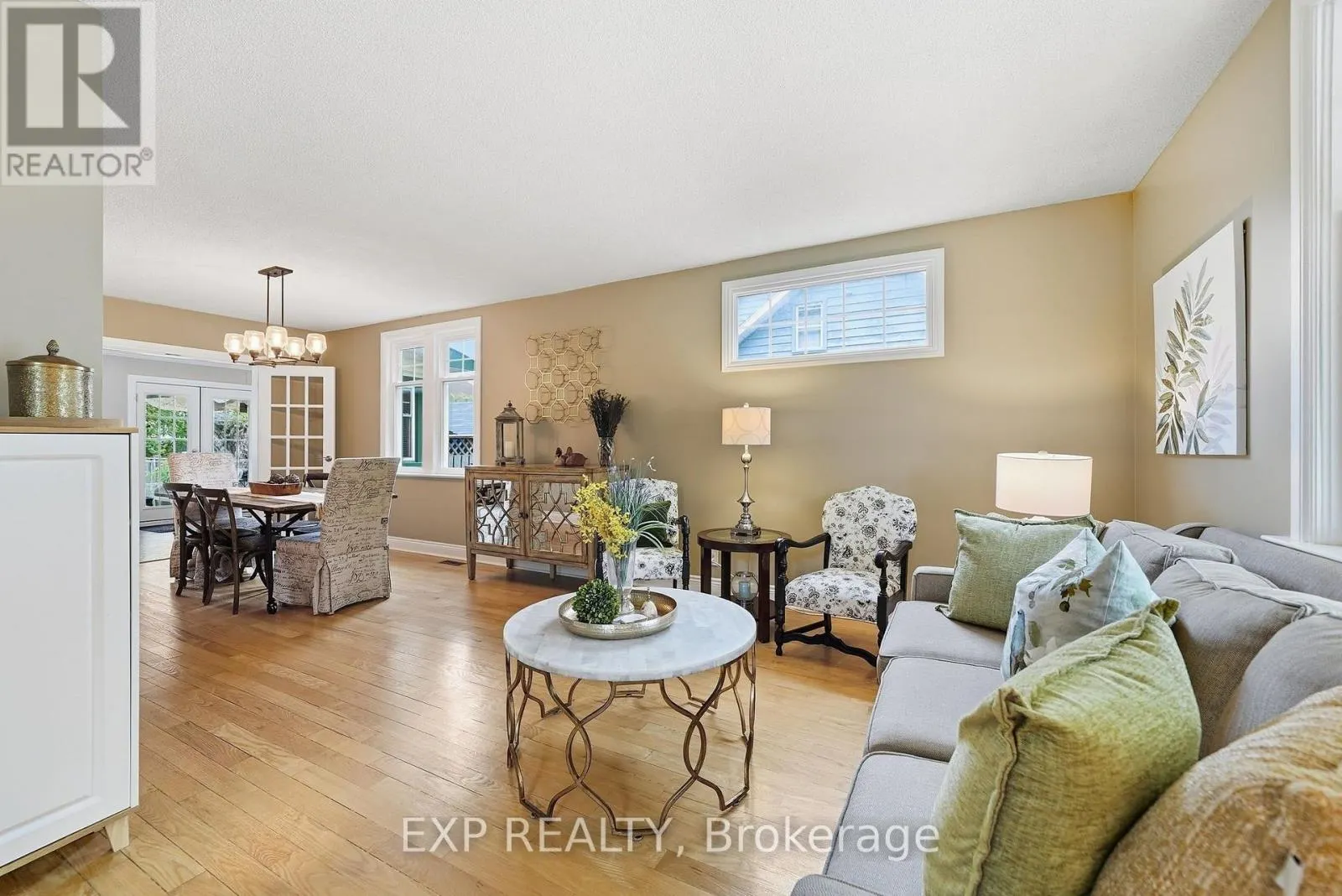 312 WALNUT STREET W