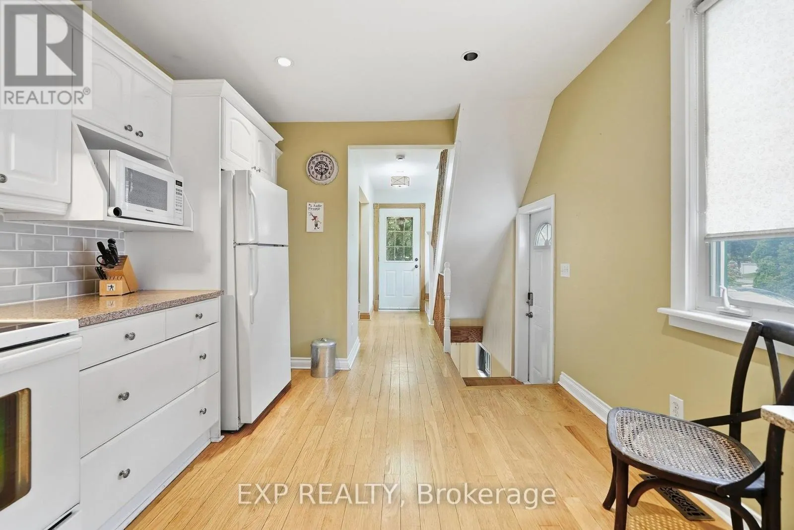 312 WALNUT STREET W