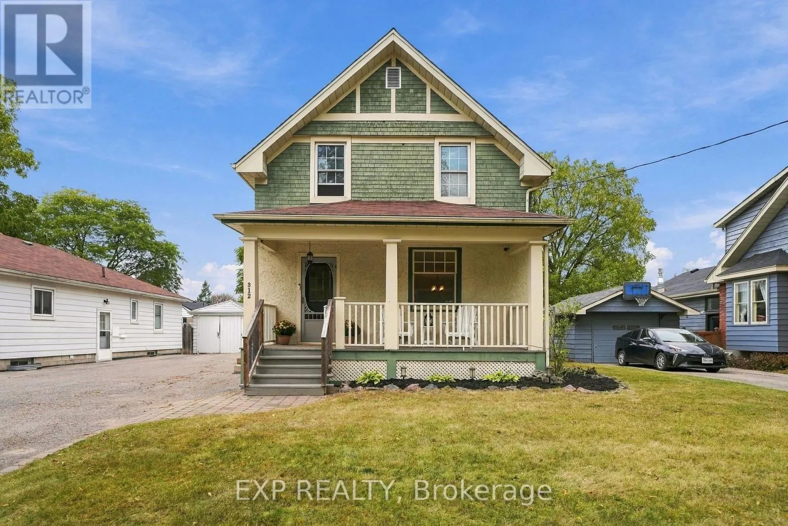 312 WALNUT STREET W