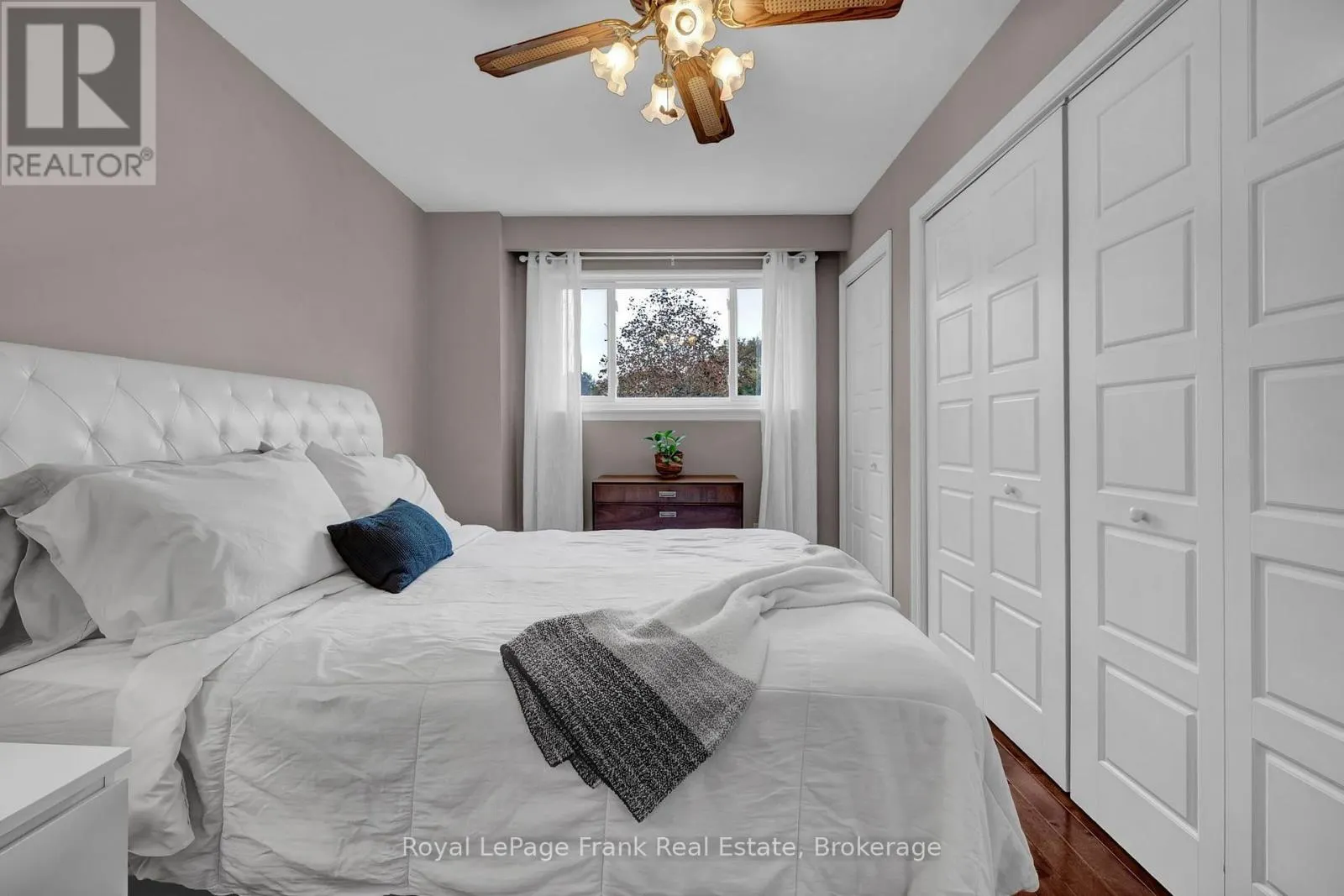 117 LAWRENCE CRESCENT