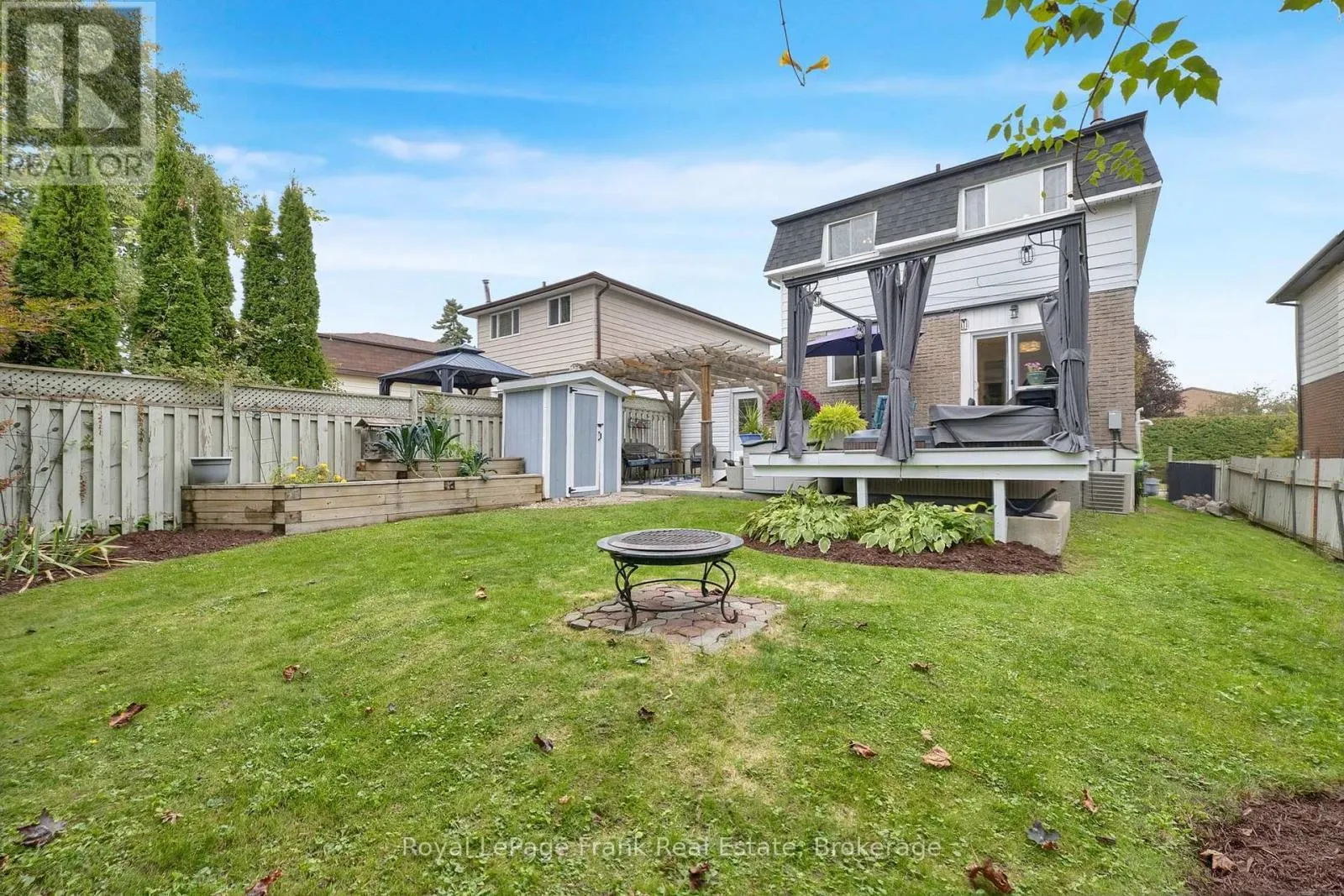 117 LAWRENCE CRESCENT