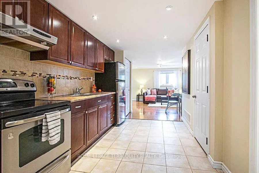LOWER - 53 RUSHBROOKE WAY