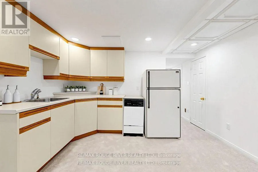 1110 TIMBER COURT