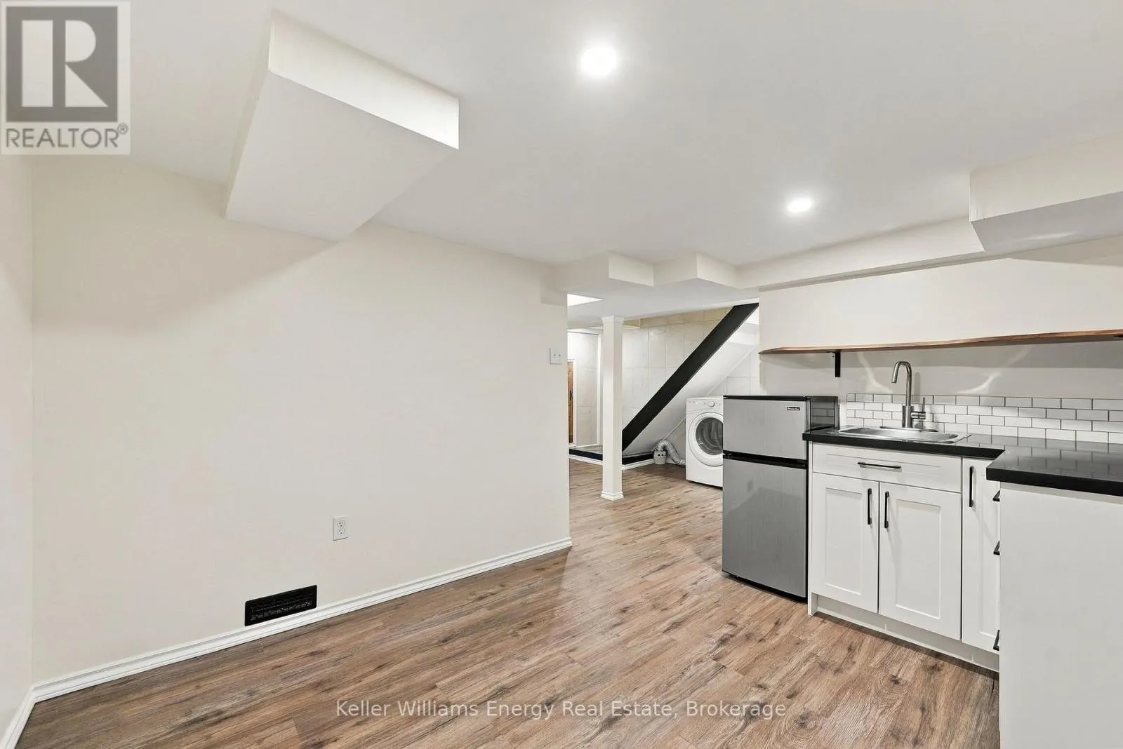 286 GLIDDON AVENUE