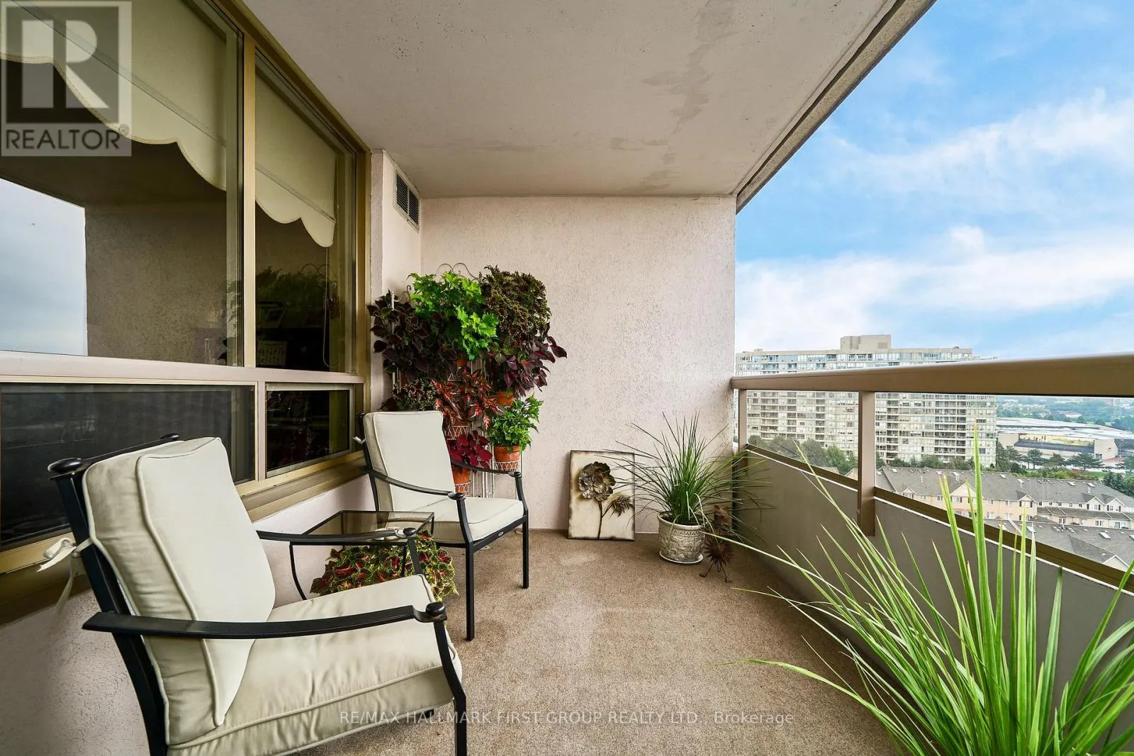 1411 - 1000 THE ESPLANADE ROAD N