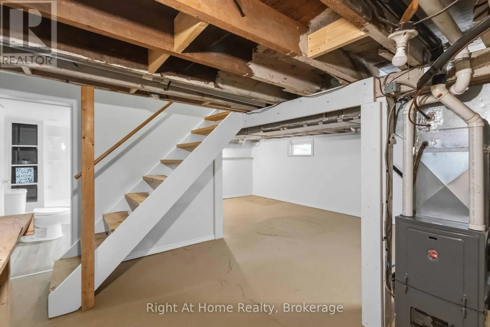 127 MONTRAVE AVENUE