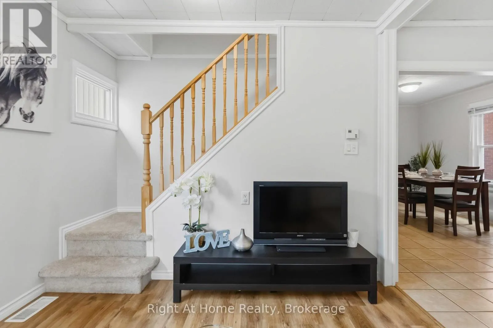 127 MONTRAVE AVENUE