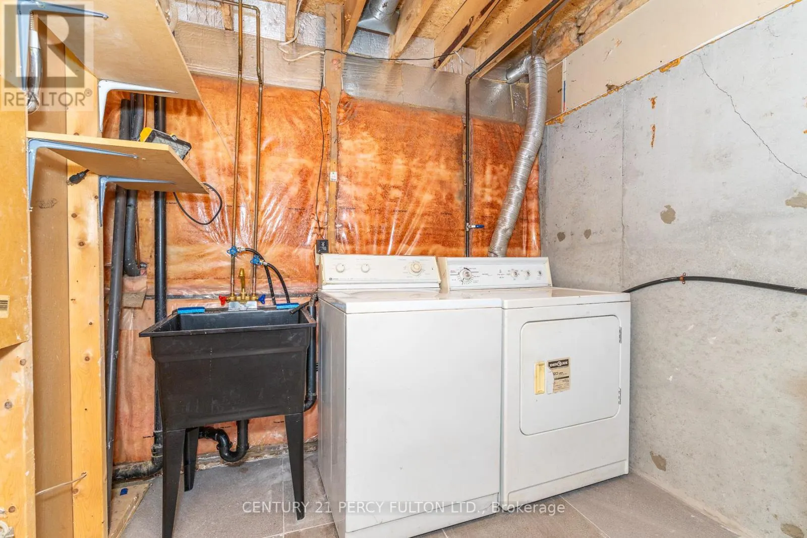 557 COBBLEHILL DRIVE