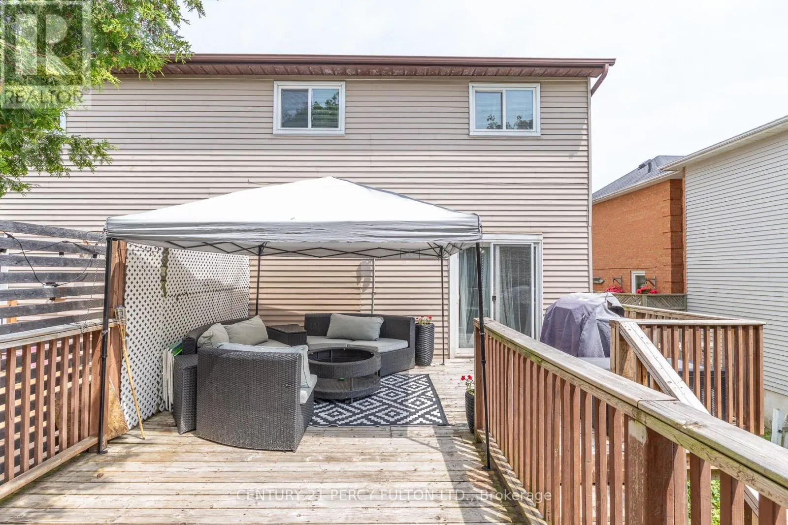 557 COBBLEHILL DRIVE