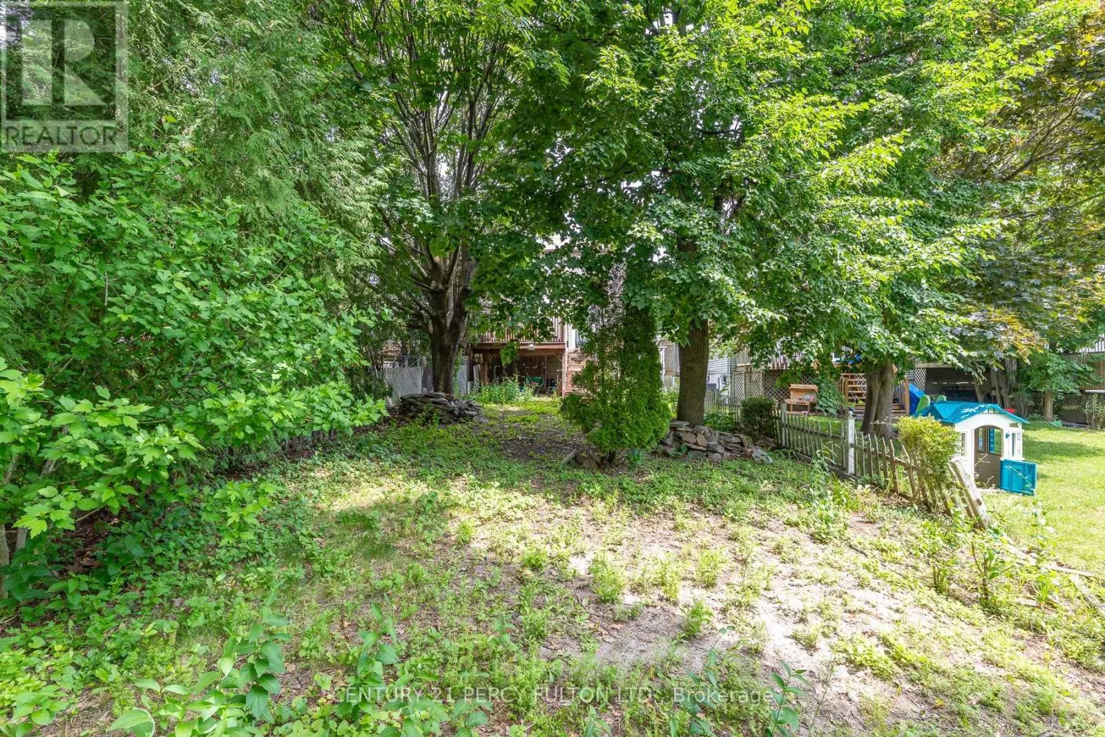 557 COBBLEHILL DRIVE