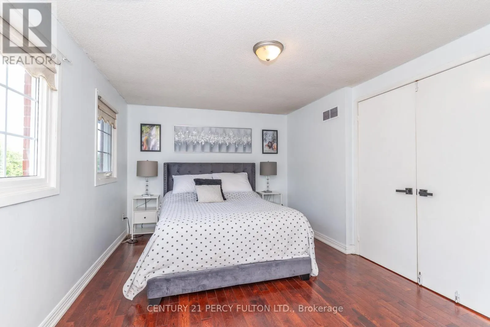557 COBBLEHILL DRIVE