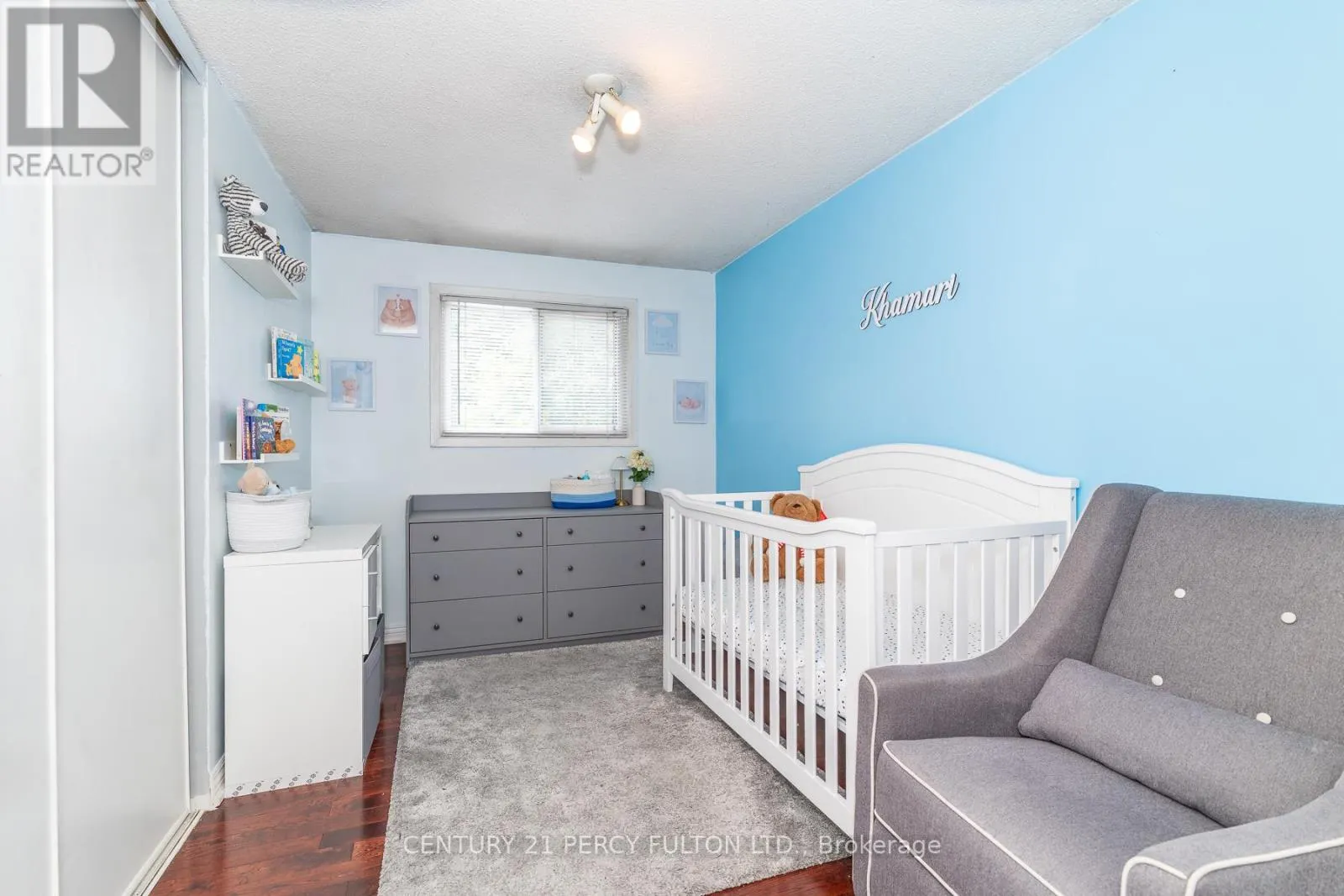 557 COBBLEHILL DRIVE