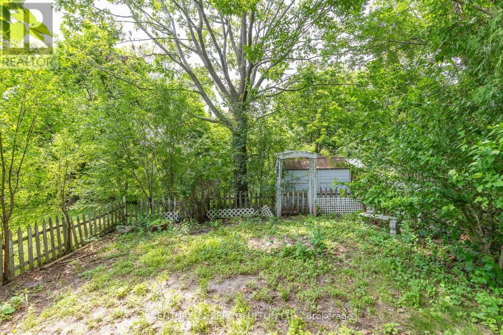 557 COBBLEHILL DRIVE