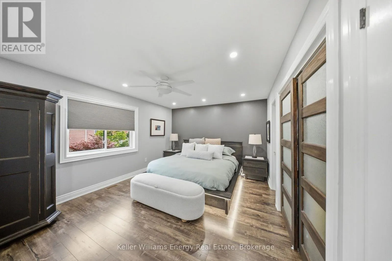 8 HOLLIMAN LANE