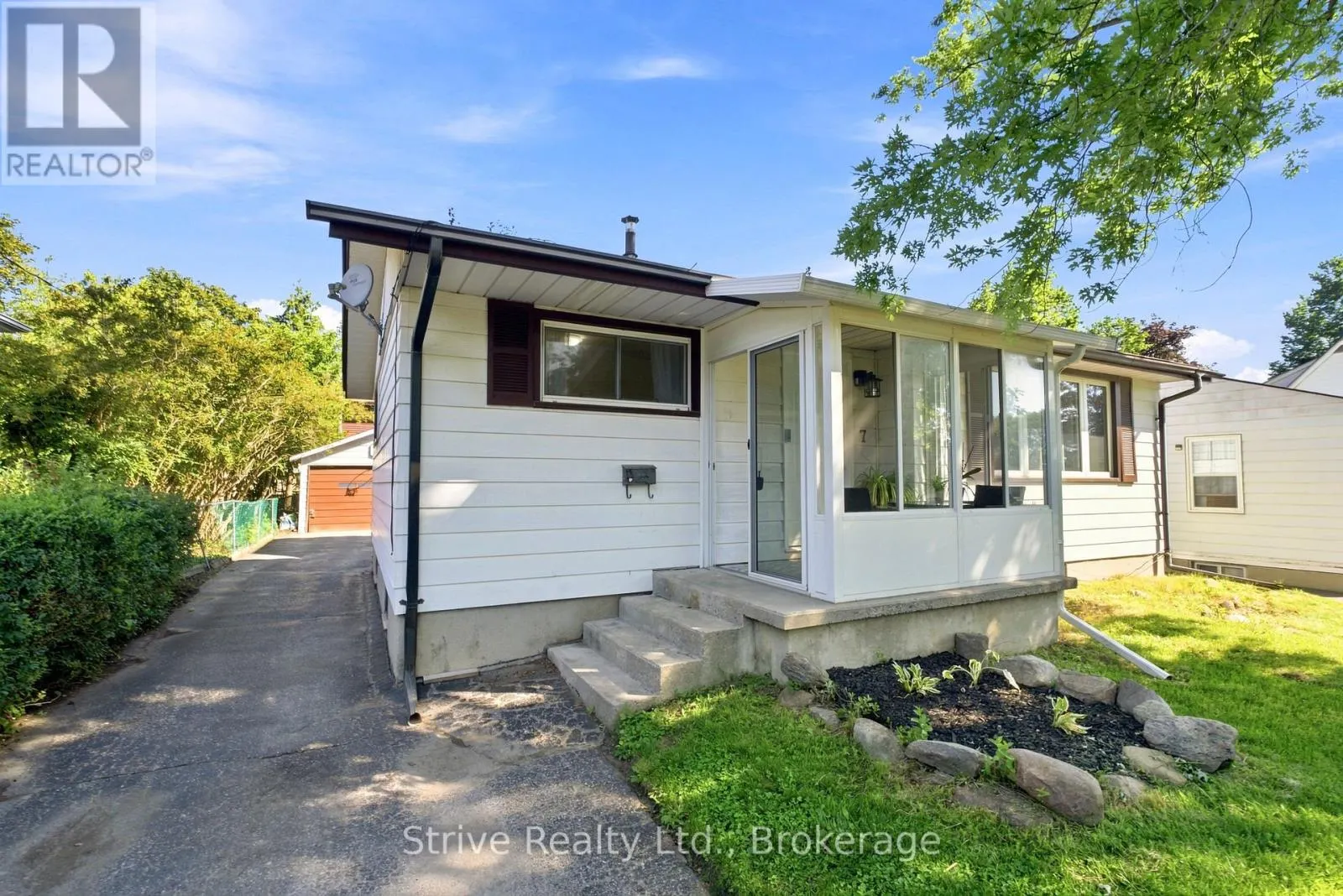 7 ADMIRAL ROAD