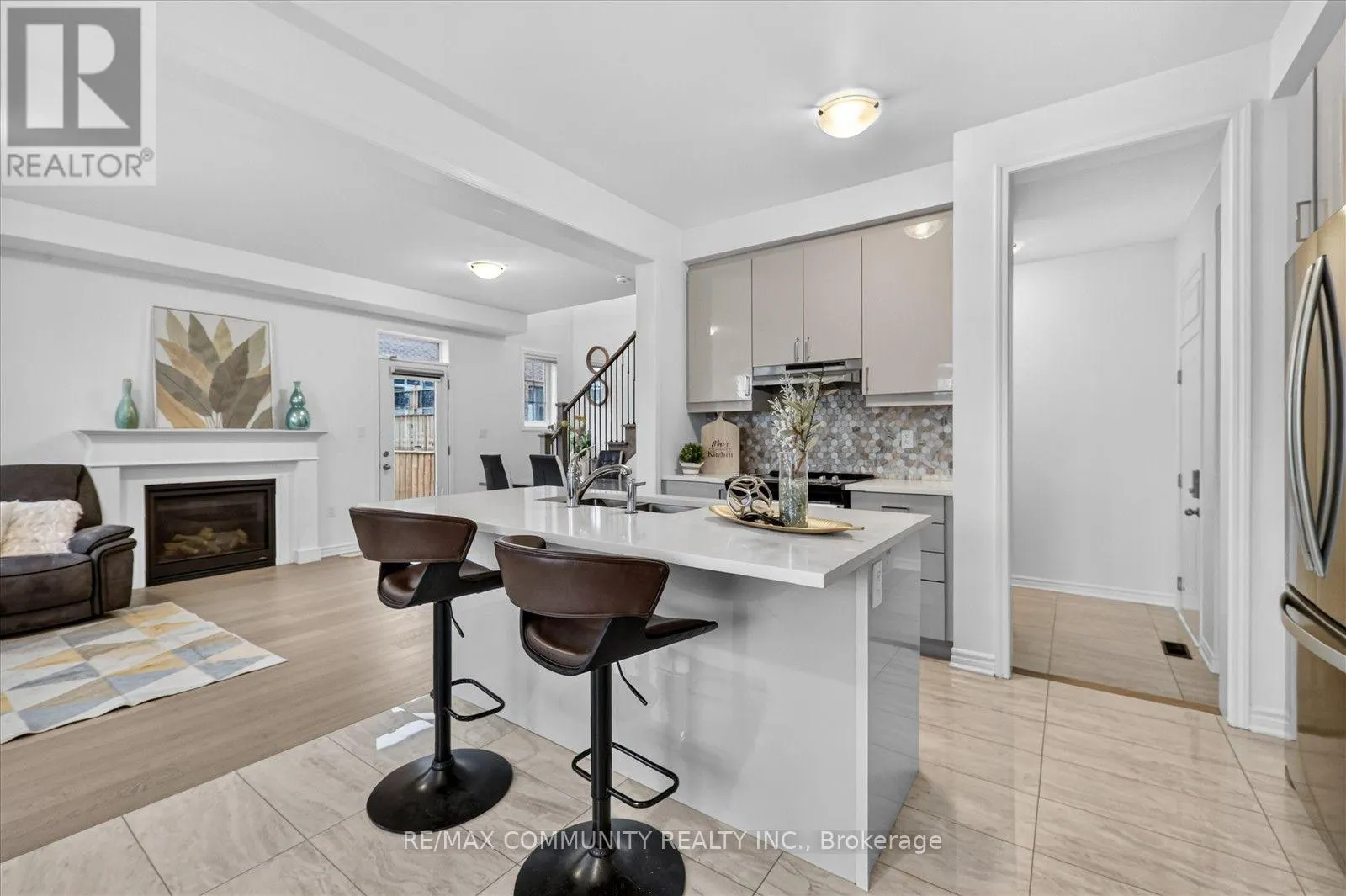 3001 HOLLYBERRY TRAIL