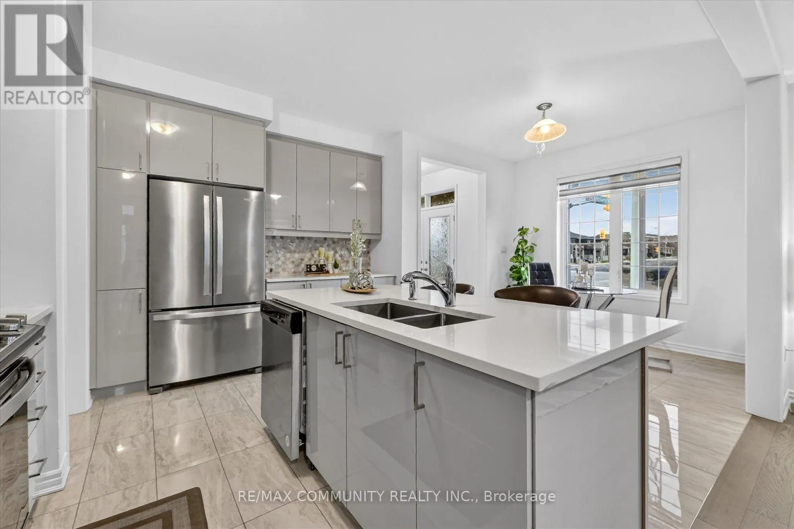 3001 HOLLYBERRY TRAIL
