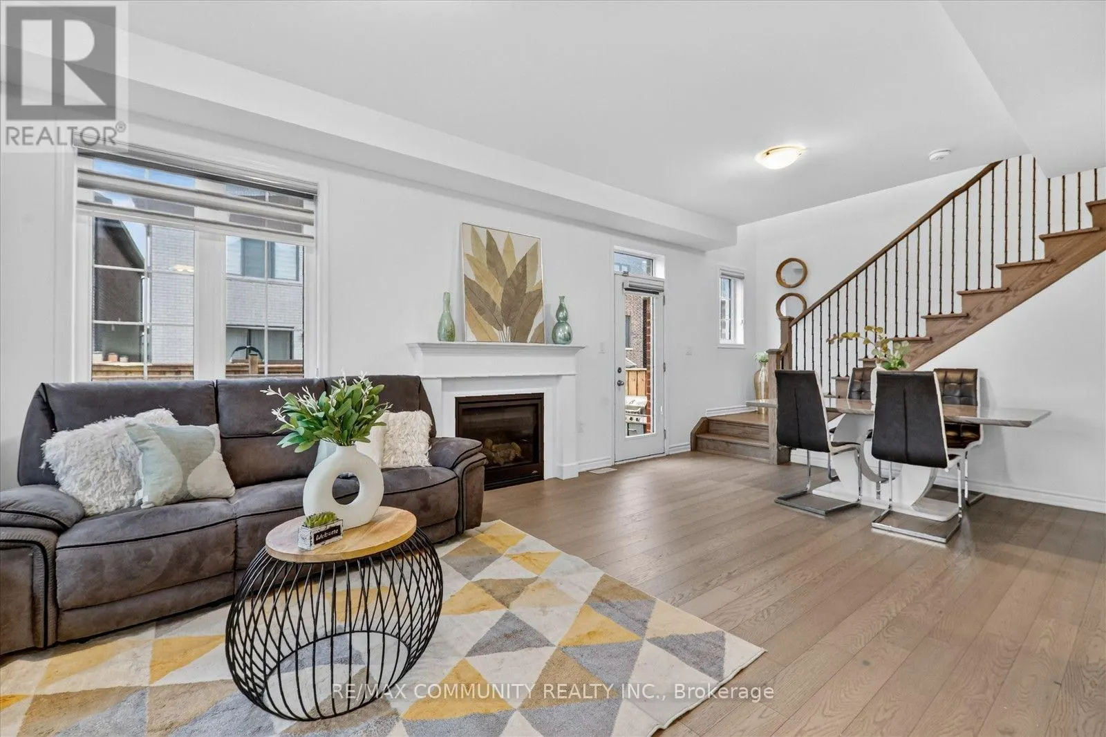 3001 HOLLYBERRY TRAIL