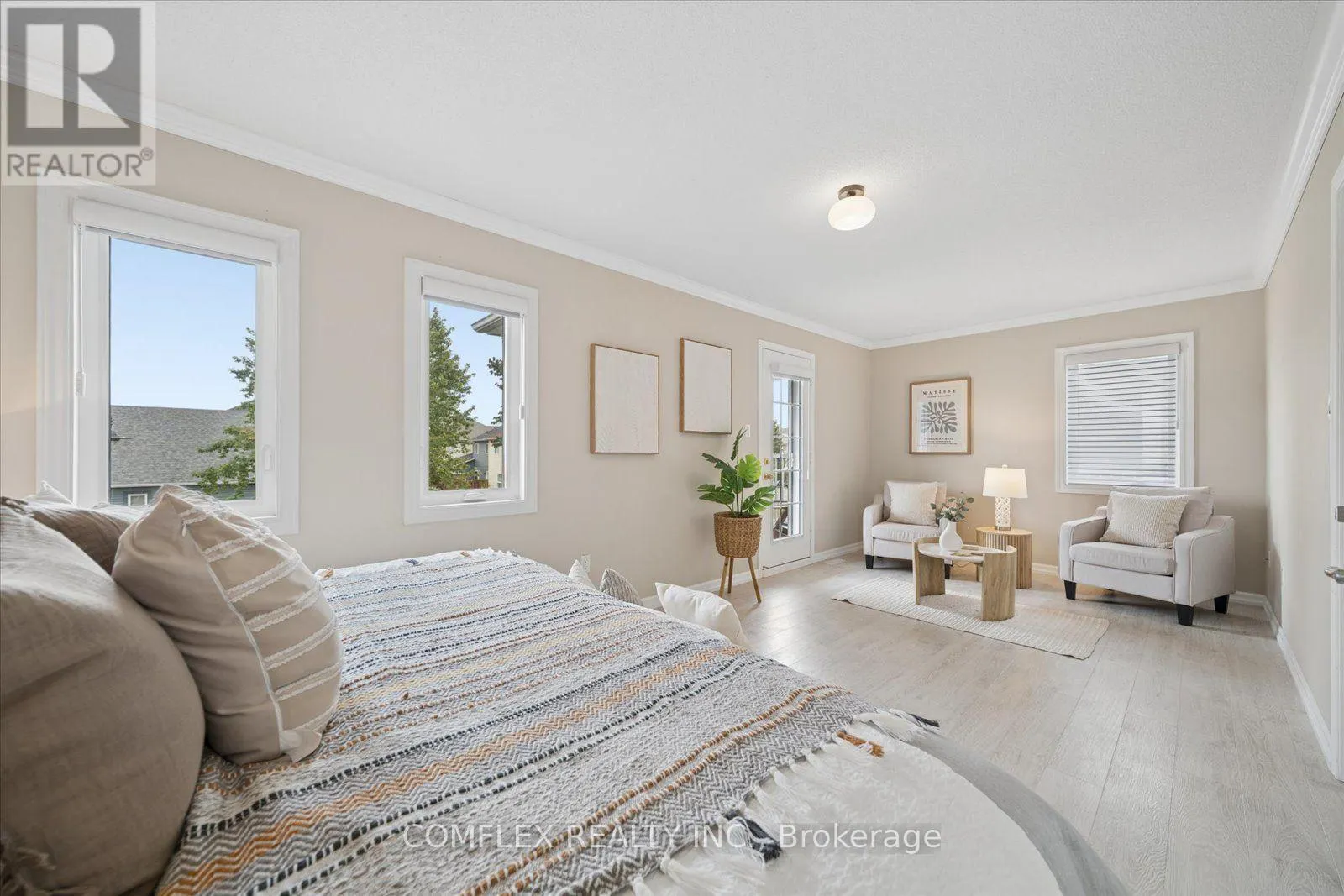 59 HODNETT CRESCENT