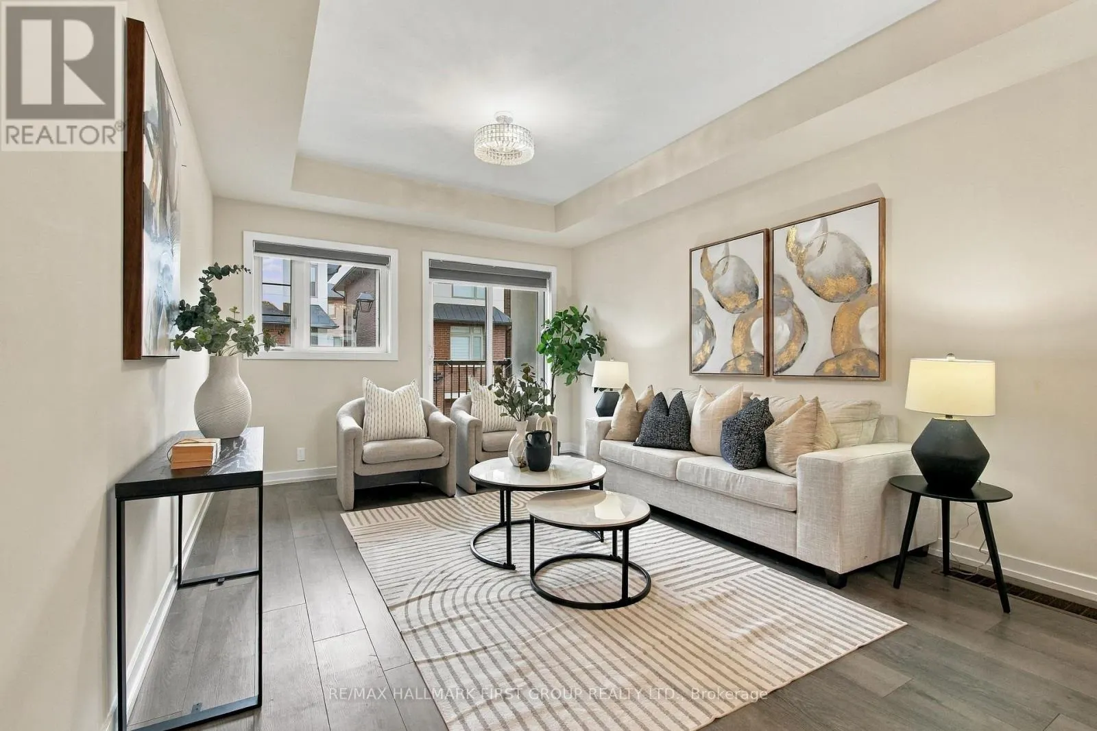 303 - 250 FINCH AVENUE