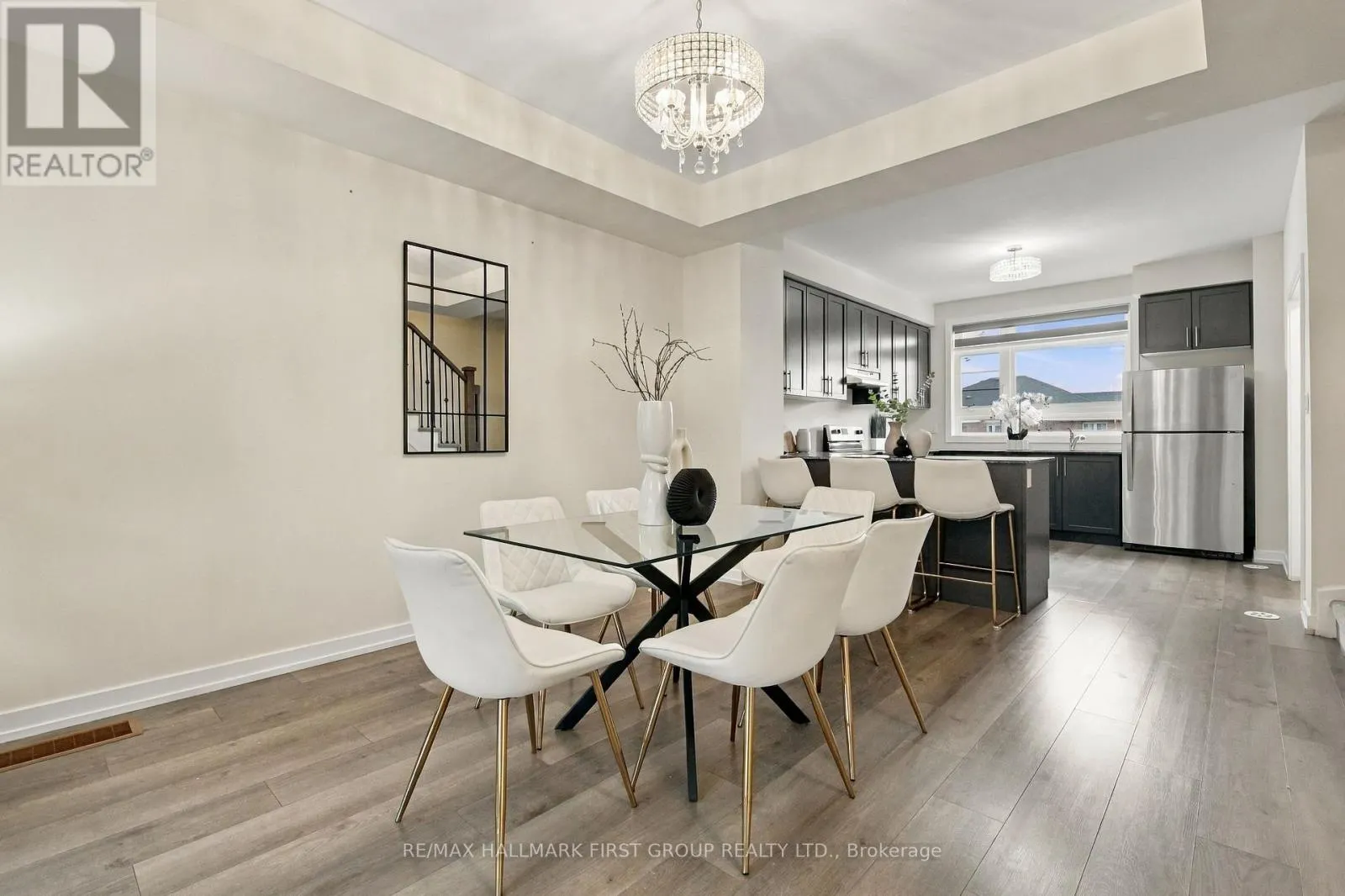 303 - 250 FINCH AVENUE