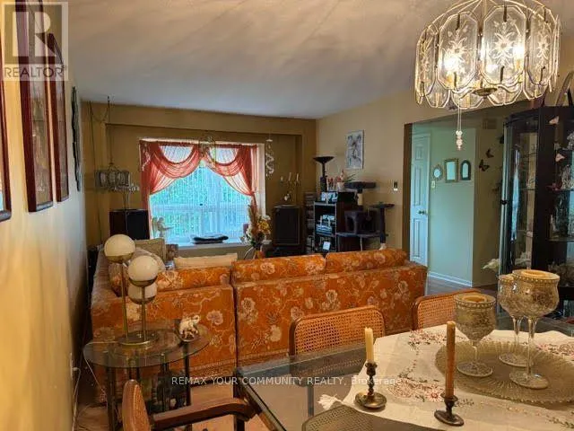 12 JACQUES LANE