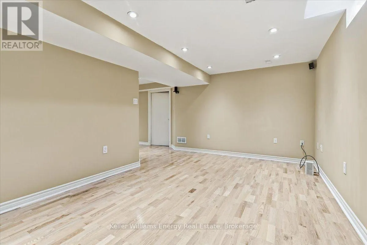 27 DENT STREET