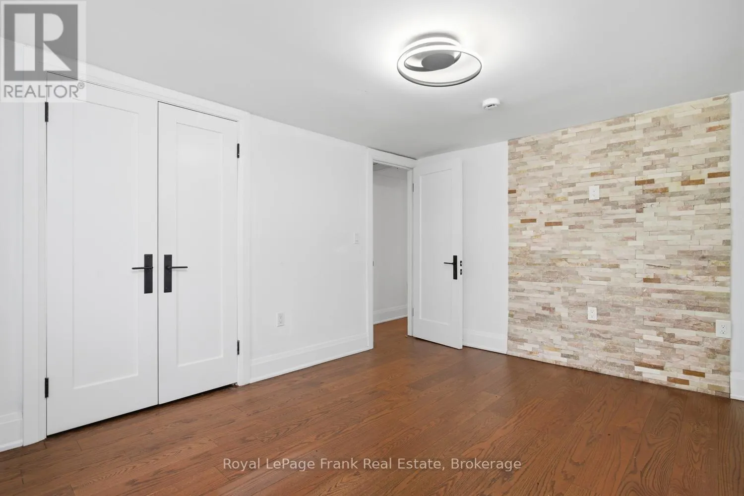 3531 SIMCOE STREET N
