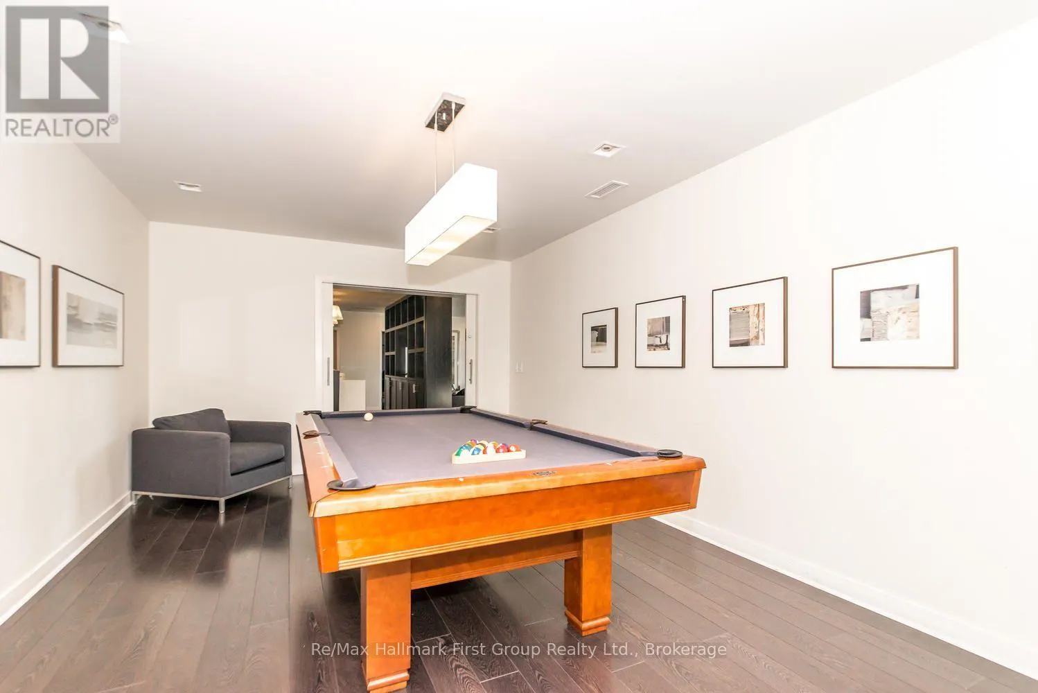 302 - 1600 CHARLES STREET #302