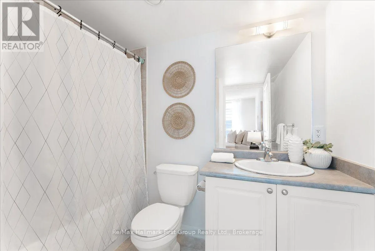 302 - 1600 CHARLES STREET #302