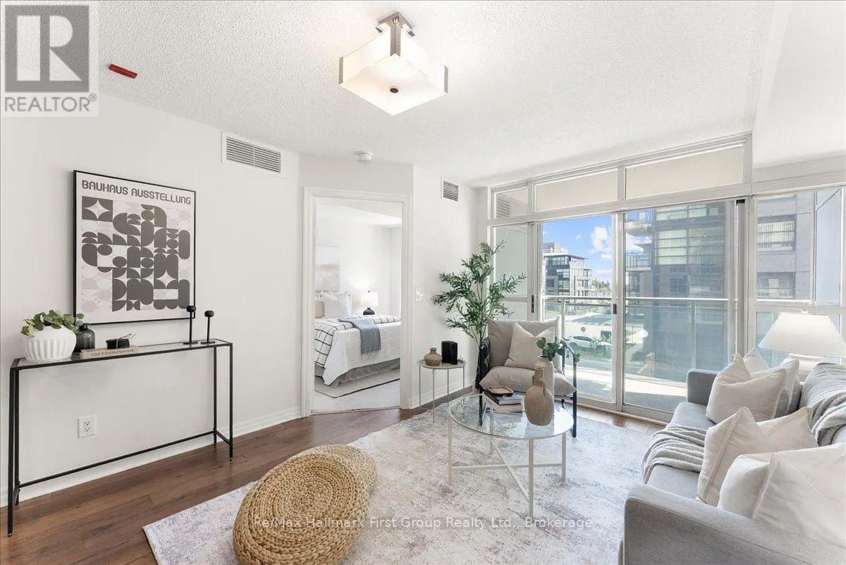 302 - 1600 CHARLES STREET #302