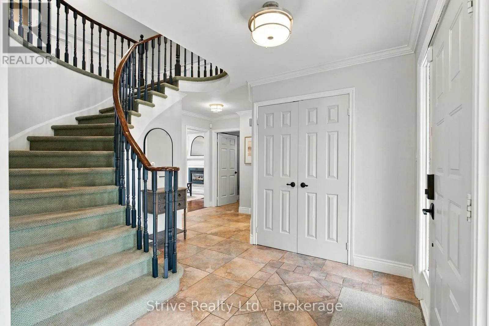 40 MCLELLAN DRIVE