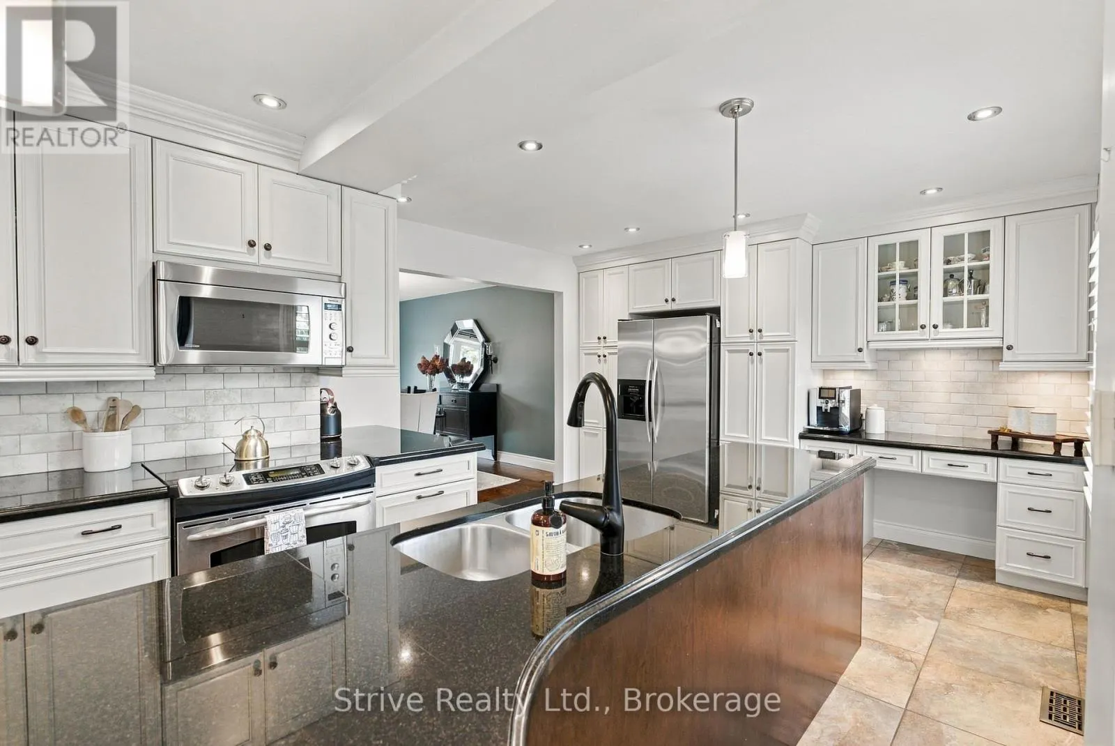40 MCLELLAN DRIVE