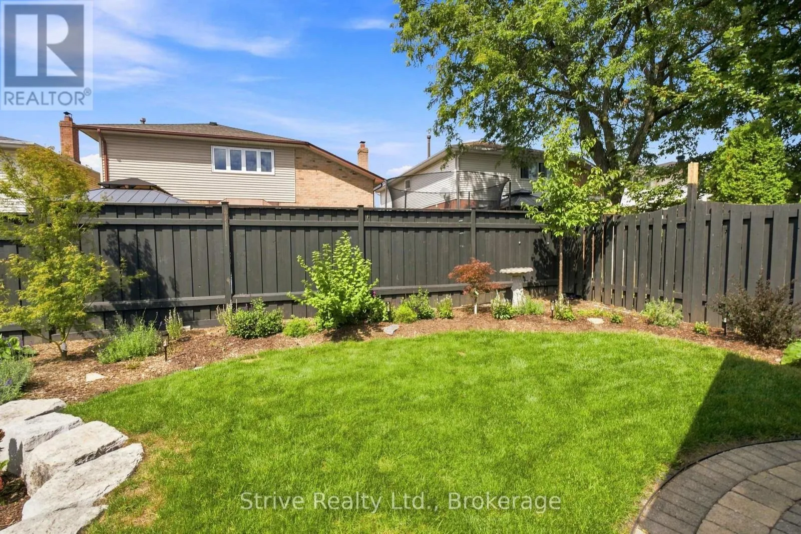 40 MCLELLAN DRIVE